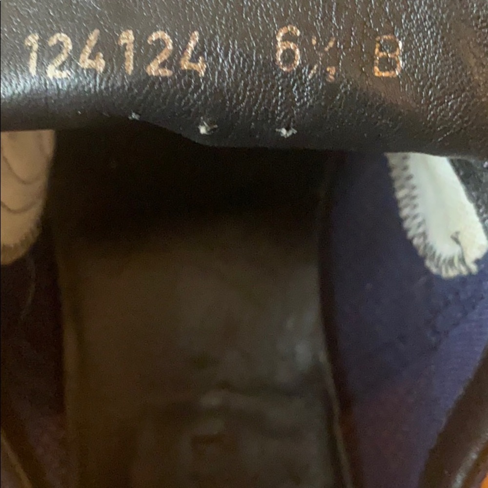 Authentic Gucci sneakers - Picture 8 of 11
